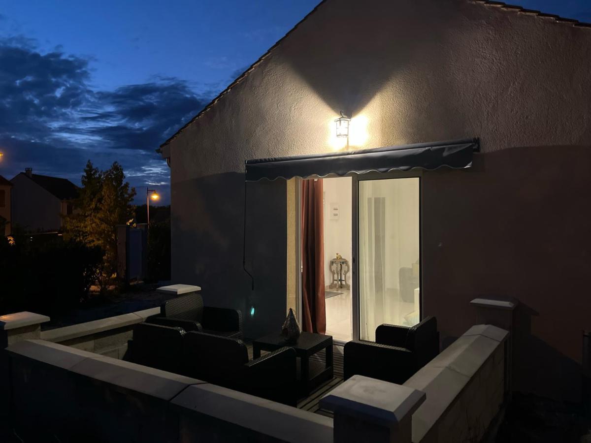 Maison Entre Disneyland Et Paris Meaux Exterior foto